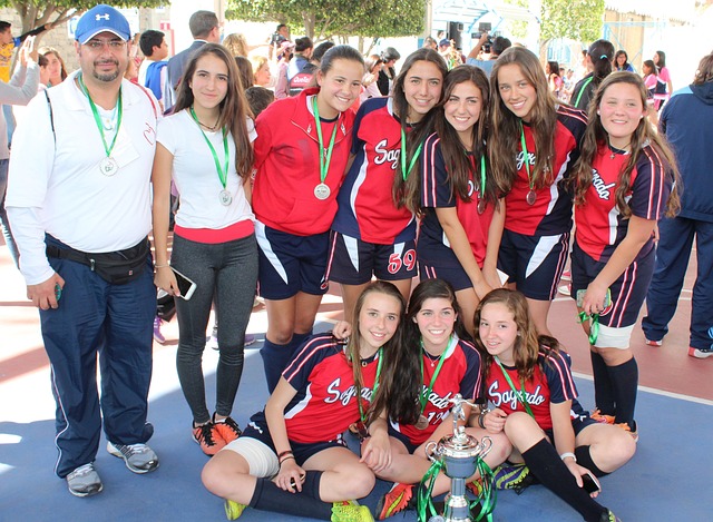 展现出了卓 展现出了卓