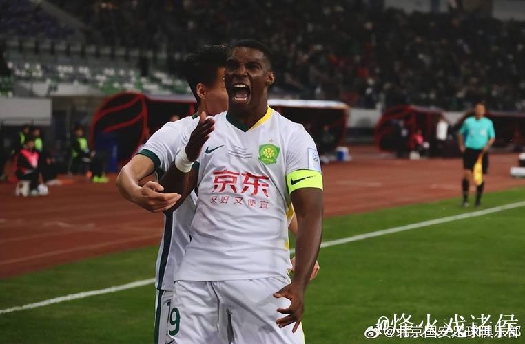 足协杯-法比奥上演帽子戏法 国安3-0击败河南夺冠晋级亚冠
